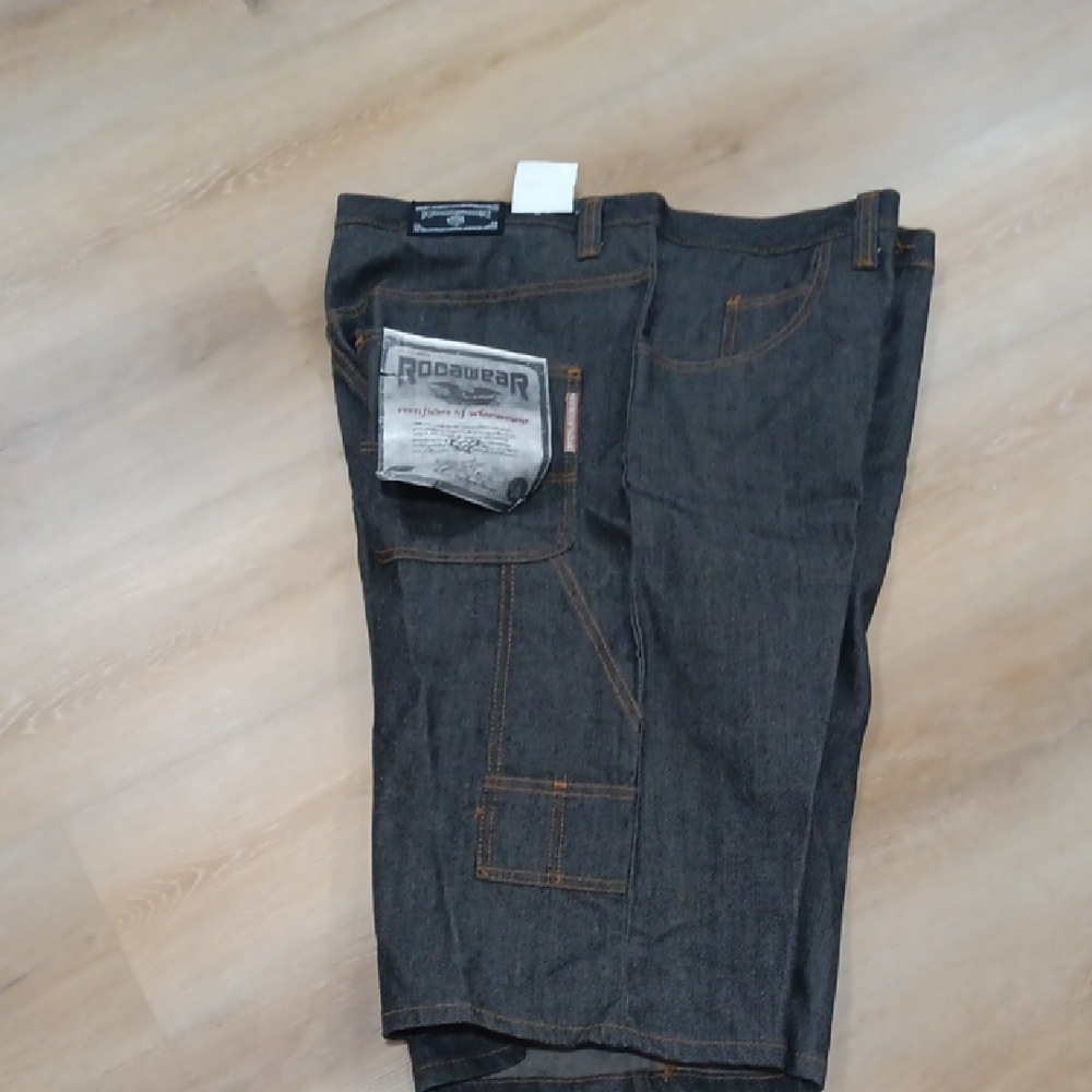 Rocawear Men's Dark Gray Relaxed Jeans